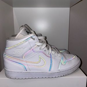 Jordan 1 mid